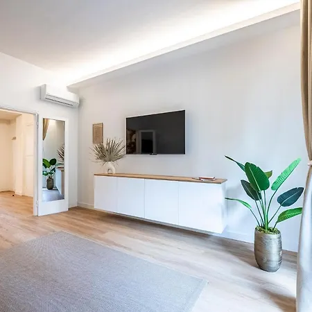 Fortezza Da - 130sqm Center 5 Min & Terraces Appartement