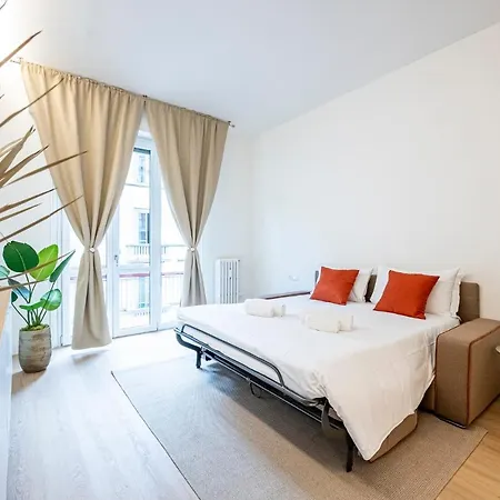 Fortezza Da - 130sqm Center 5 Min & Terraces شقة