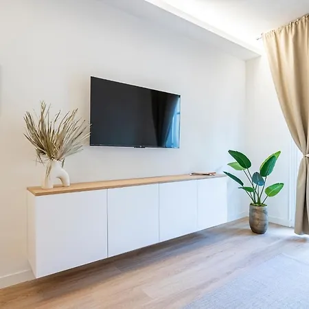 Fortezza Da - 130sqm Center 5 Min & Terraces Lägenhet *